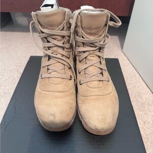 Women’s Waterproof Boots